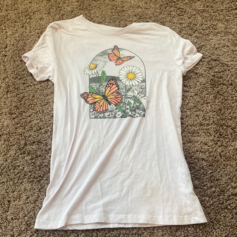 Free State lilac graphic tee!